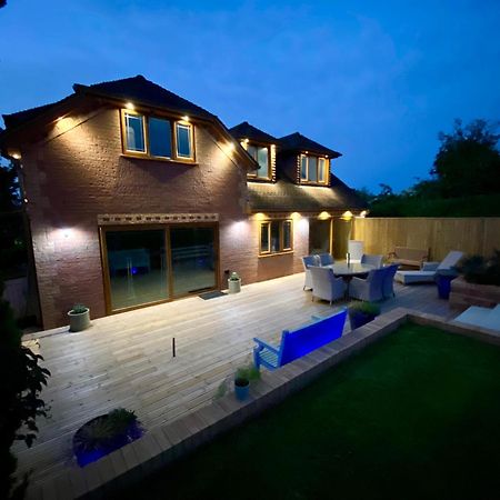 Countryside Family Home Keynsham Esterno foto
