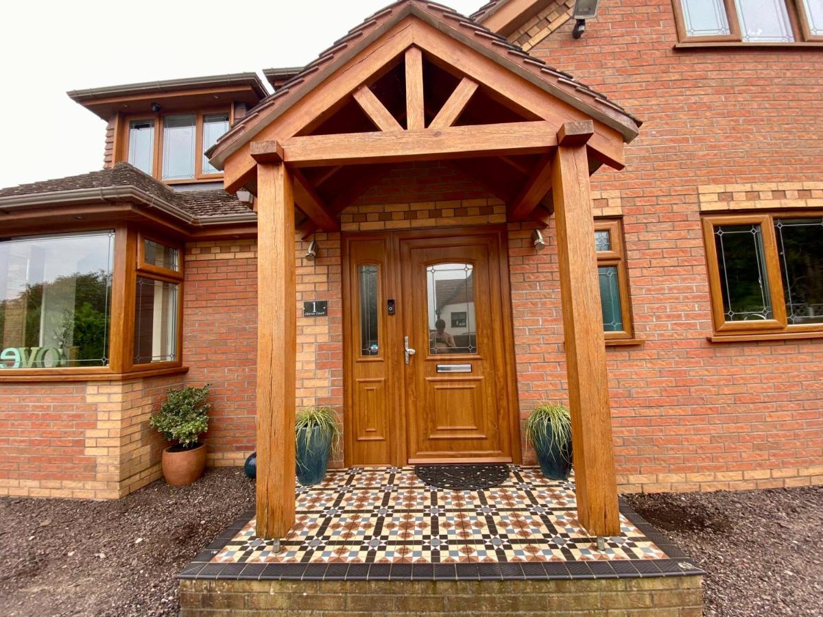 Countryside Family Home Keynsham Esterno foto